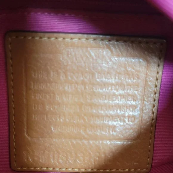 Coach Signature Rugby Stripe - Picture 16 of 16